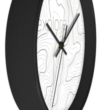 Carica l'immagine nel visualizzatore di Gallery, "Explore" Wall Clock