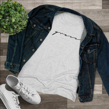Laden Sie das Bild in den Galerie-Viewer, "Grace" Women's Soft Tri-Blend Tee
