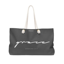 Laden Sie das Bild in den Galerie-Viewer, "Grace" Weekender Bag
