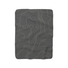Carica l'immagine nel visualizzatore di Gallery, "Explore" Sherpa Fleece Blanket
